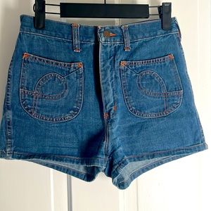 Vintage high rise shorts